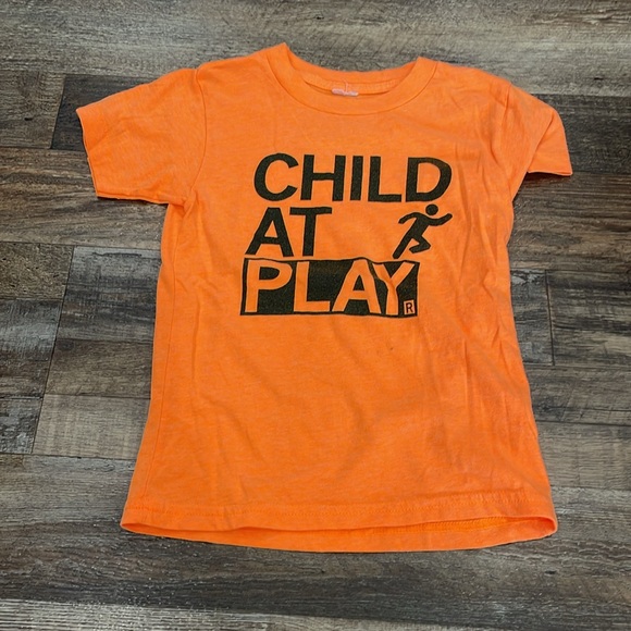 Bundle of 4 Short Sleeve Shirts - Picture 3 of 5